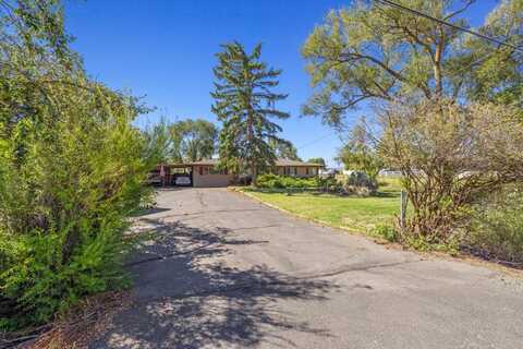 1460 Joe Wright Road, Klamath Falls, OR 97603
