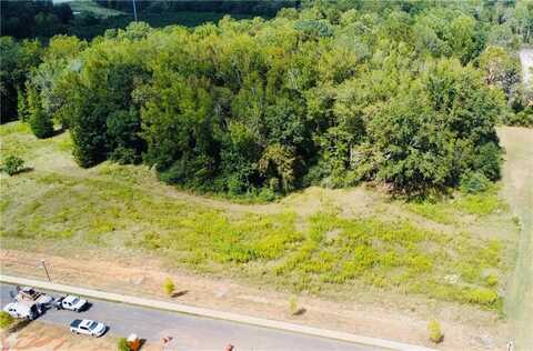 6805 BRAMBLE LANE, AUBURN, AL 36830