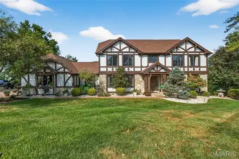 612 Corley Court, Chesterfield, MO 63017