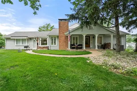 2452 Claymoor Drive, Chesterfield, MO 63017