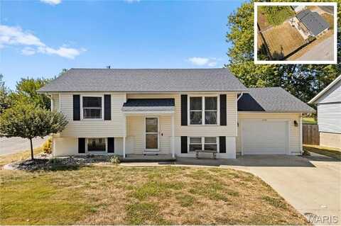 2750 Azalea Court, Highland, IL 62249