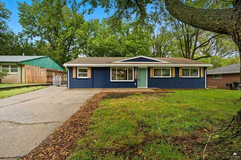 1720 Ranser Road, Manhattan, KS 66502