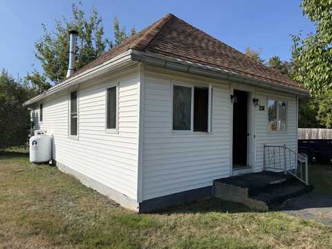 238 Main Rd, So Road S, Hampden, ME 04444