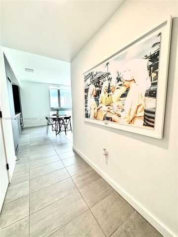 227 NE 2nd St, Miami, FL 33132