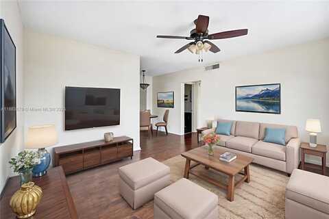 2181 NE 67th St, Fort Lauderdale, FL 33308