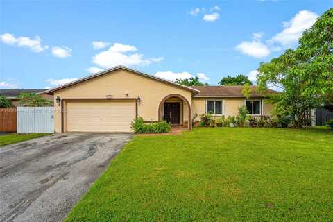 25802 SW 123rd Pl, Homestead, FL 33032