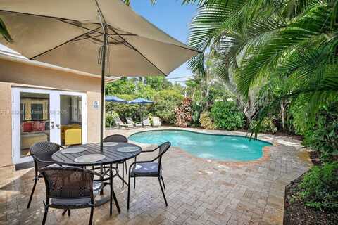 301 NE 48th St, Oakland Park, FL 33334