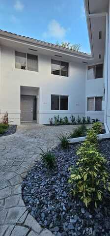 9220 NW 9th Pl, Plantation, FL 33324