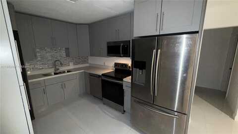 1935 Rodman St, Hollywood, FL 33020