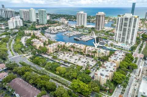 19601 E Country Club Dr, Aventura, FL 33180