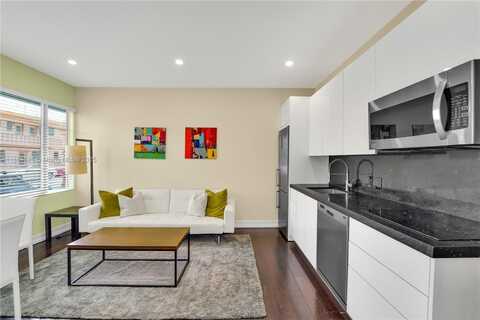 601 11th St, Miami Beach, FL 33139