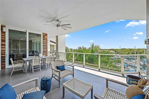 2720 Donald Ross Road, Palm Beach Gardens, FL 33410