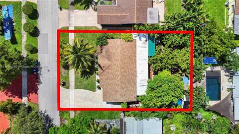 19910 SW 92nd Ave, Cutler Bay, FL 33157