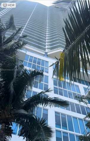 185 SW 7 ST, Miami, FL 33130