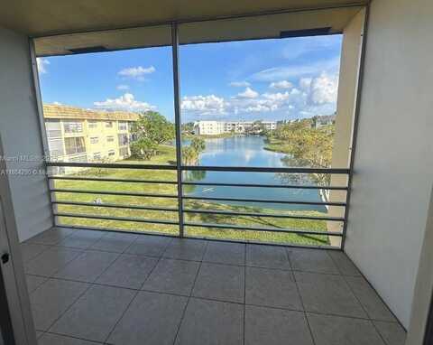 8400 Sunrise Lakes Blvd, Sunrise, FL 33322