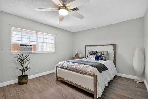 2200 Monroe St, Hollywood, FL 33020