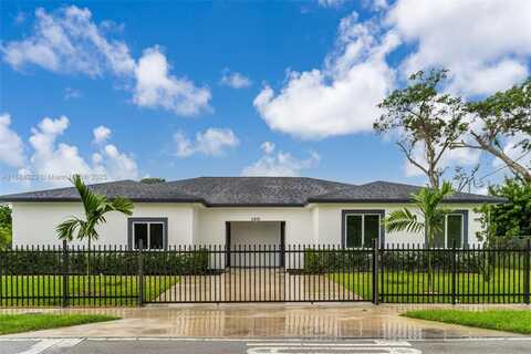 11870 SW 220th St, Miami, FL 33170