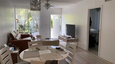 1651 NE 115th St, Miami, FL 33181