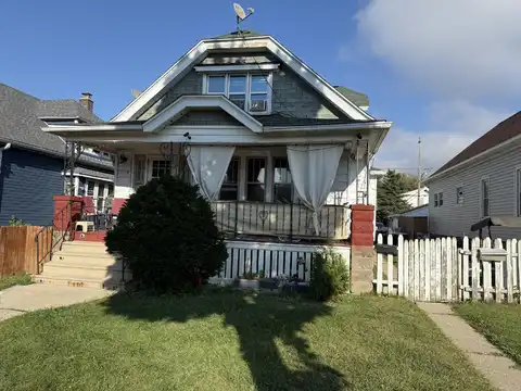 3154 S 9th Pl, Milwaukee, WI 53215