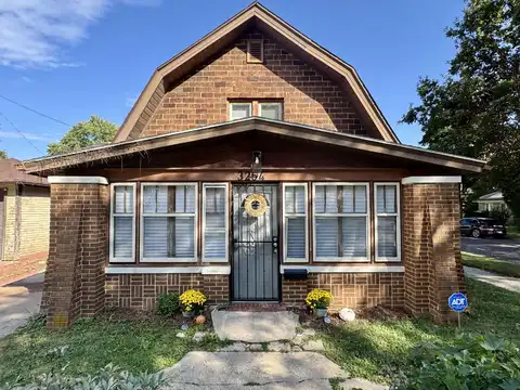 3254 N 47th St, Milwaukee, WI 53206