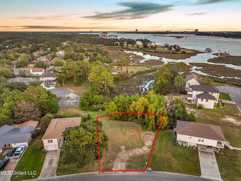 1931 Bayside Drive, Biloxi, MS 39532