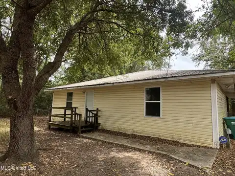 15283 5th Street, Gulfport, MS 39503