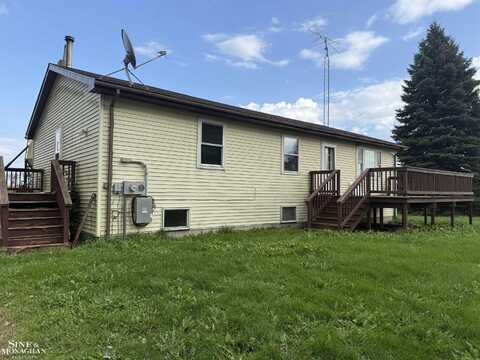 4750 Freiburger, Snover, MI 48472