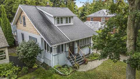 185 Moross, Mount Clemens, MI 48043