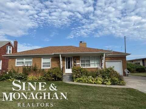28004 Joan St, Saint Clair Shores, MI 48081