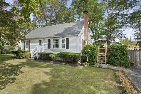 1121 Auburn Street, Whitman, MA 02382