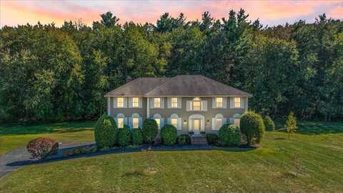 24 Shedd Ln, Chelmsford, MA 01824