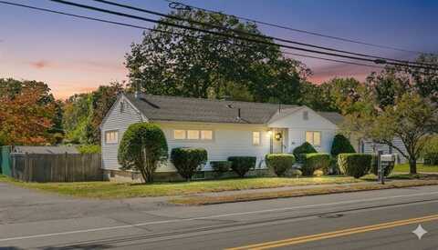 381 Water St, Wakefield, MA 01880