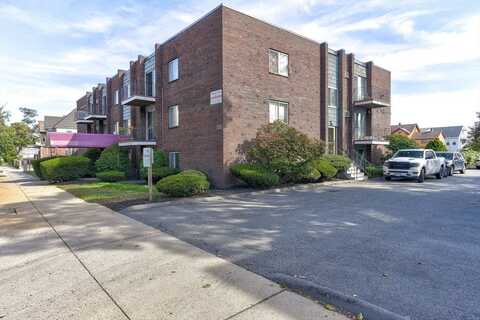 426 Pleasant St, Malden, MA 02148