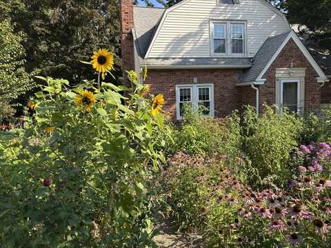18 Zenith Drive, Worcester, MA 01602
