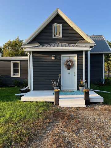 410 Libbie Street, Newburg, ND 58762
