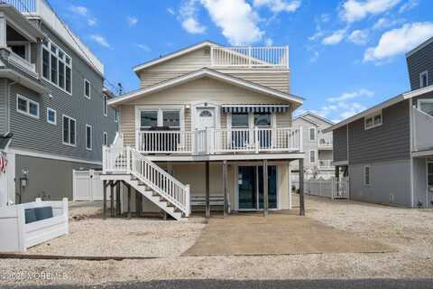 9 W Mckinley Avenue, Long Beach, NJ 08008