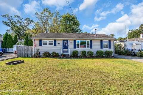 18 Lake Avenue, Island Heights, NJ 08732