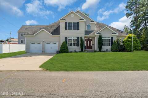 908 Englemere Boulevard, Toms River, NJ 08757