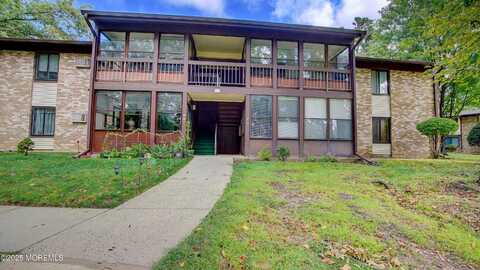 138 Amberly Drive, Manalapan, NJ 07726