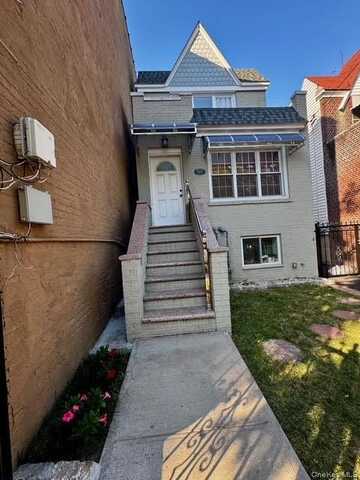 1011 E 227th Street, Bronx, NY 10466