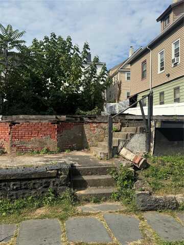 214 UNION Avenue, Mount Vernon, NY 10550