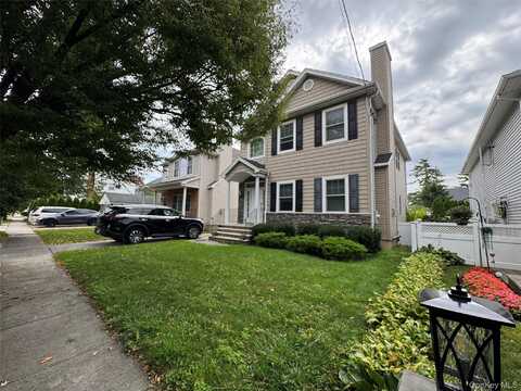 1534 Lowell Avenue, New Hyde Park, NY 11040