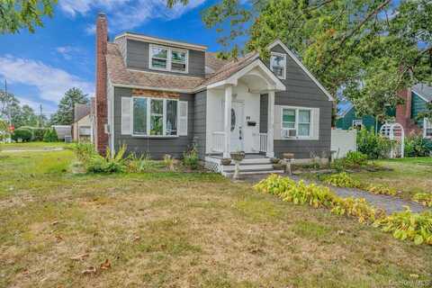80 Everett Street, Patchogue, NY 11772
