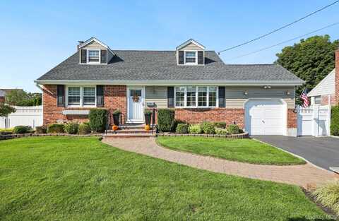 21 Eldridge Street, East Northport, NY 11731