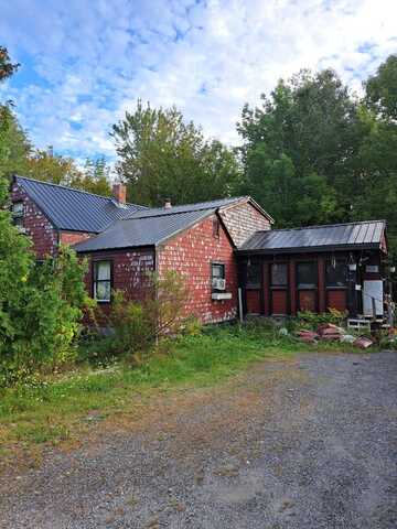 4 Bowen Road, Searsport, ME 04974