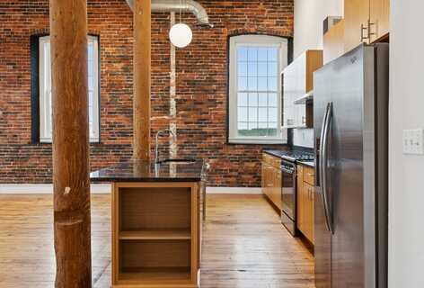2 Main Street, Biddeford, ME 04005