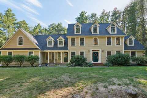 44 Essex Drive, Yarmouth, ME 04096