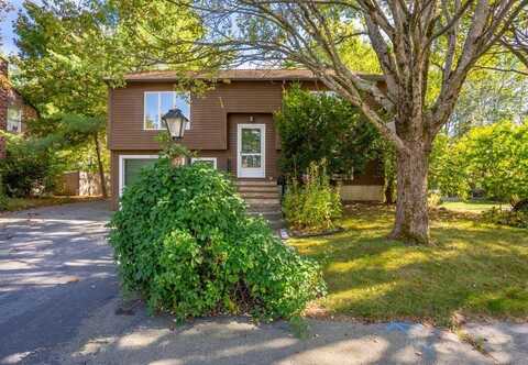 98 Regan Lane, Portland, ME 04103
