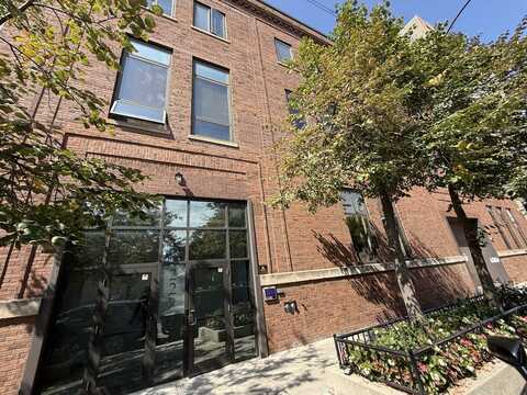 222 S Racine Avenue, Chicago, IL 60607
