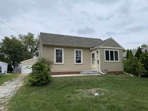 114 E Richmond Street, Westmont, IL 60559